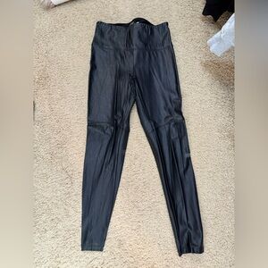 Lysse Sleek Black Leatherette Leggings